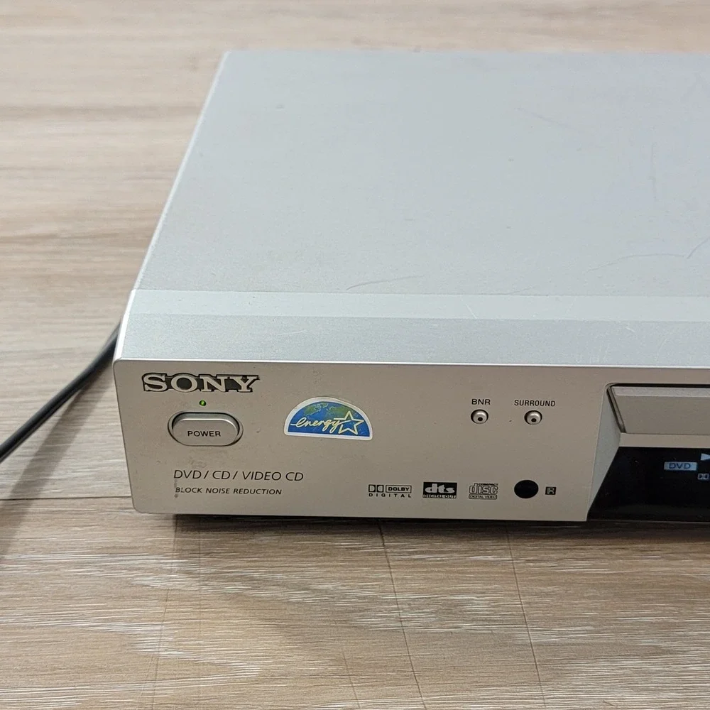 Sony DVP NS300 Silver CD DVD Video CD Player Block Noise Reduction No Remote